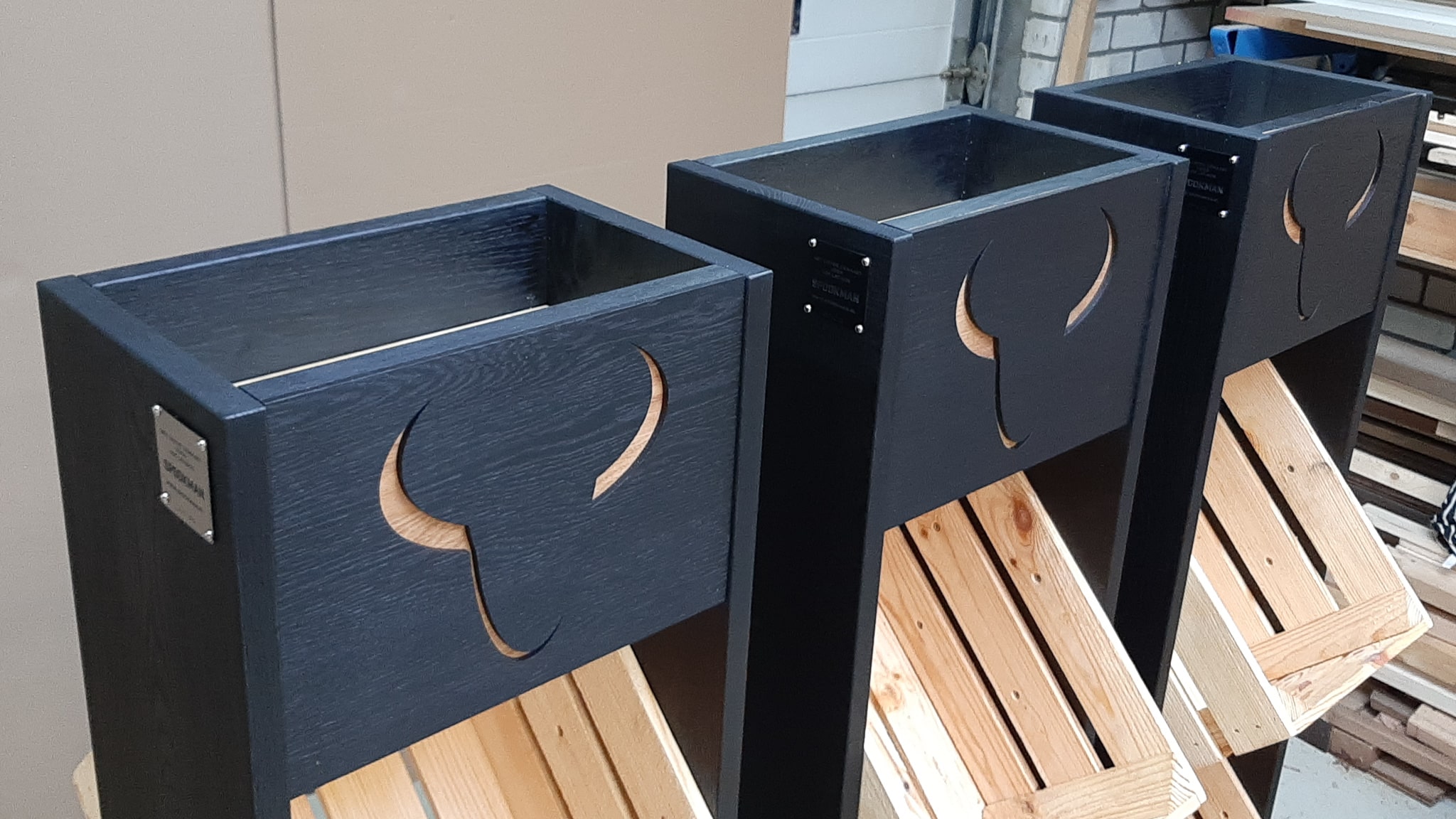 Logo lasersnijden voor interieurbouwers