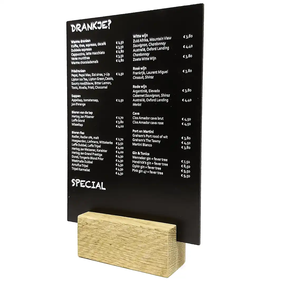 kaarthouder met menu krijtbord
