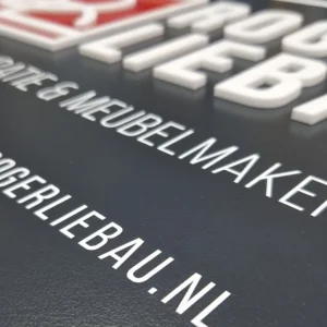 laserletters en vinyl